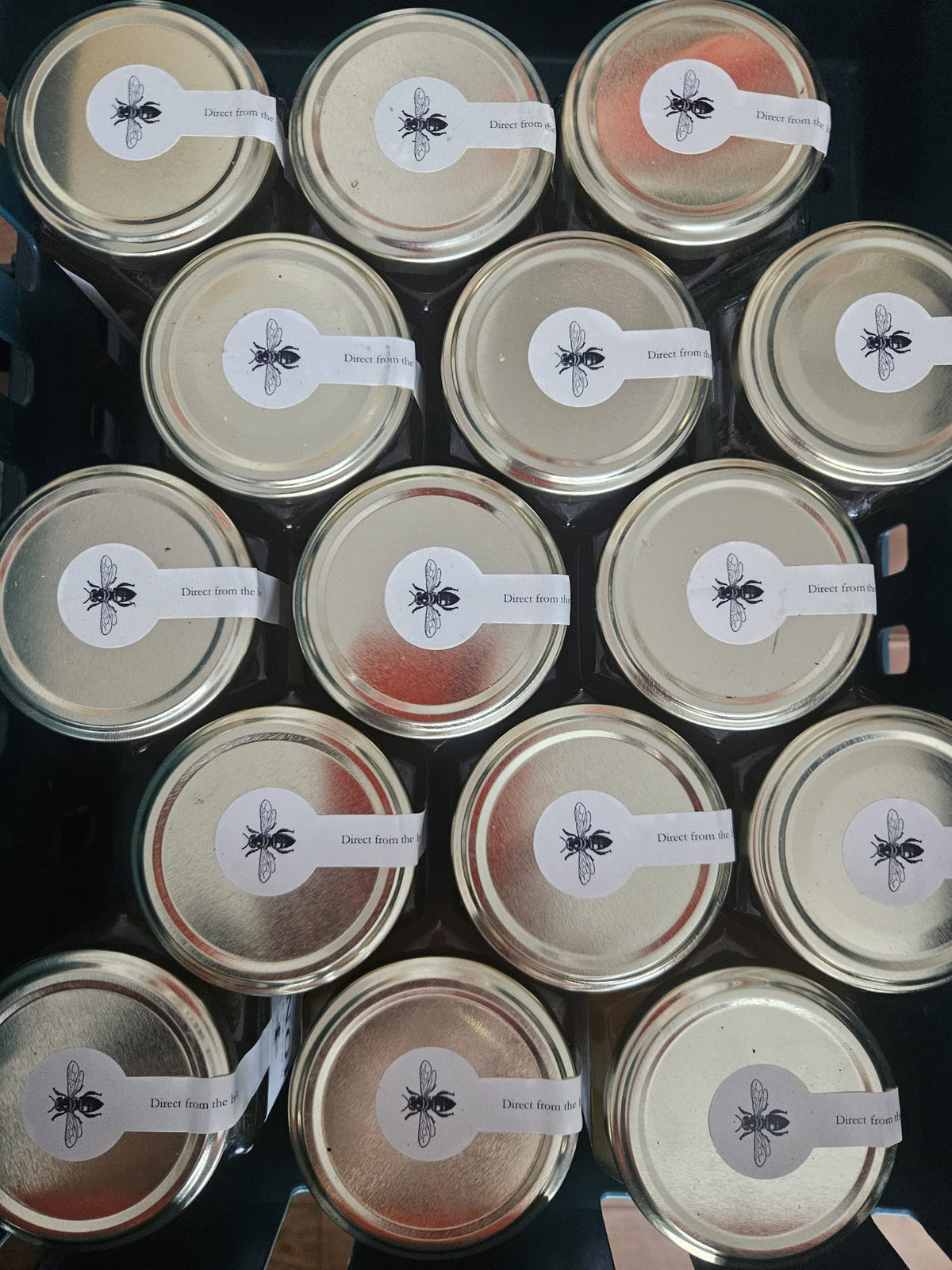 Bulk unlabelled raw honey