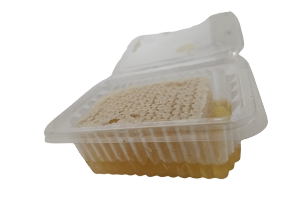 Raw hand-cut honey comb